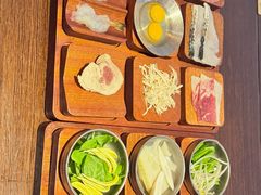-银米·云南传统过桥米线(双廊黑金冠店)
