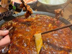 -旧街市鲜货老火锅(大光路店)