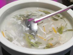 莼菜银鱼羹-探花·意境江南菜·唐伯虎文化体验店·松鼠桂鱼(观前店)