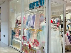 -斯普瑞斯奥特莱斯