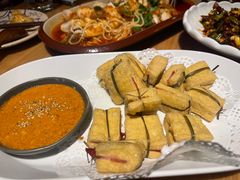 -山茶云南菜(永安里店)