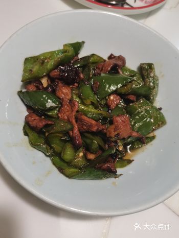 搬家后，下午四点找不到可以吃饭的餐厅，逛了一圈