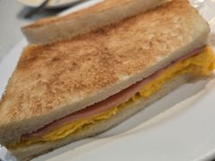 -香港新发烧腊茶餐厅(水围店)