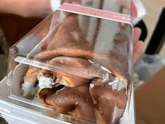 巧克力毛巾卷-壹心榴莲千层蛋糕甜品店
