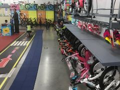 -迪卡侬(观山店)