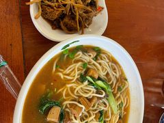 辣酱面-三两春肚肺汤(崂山路店)