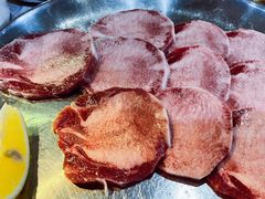 雪花80％厚切牛舌-老炉家木炭烤肉(长江国际店)