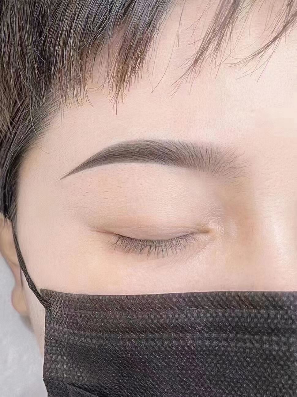 粉墨眉,即刻效果.没有恢复期做完即美
