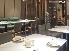 -楚山晓·湖北菜(武汉光谷K11店)