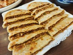 酸菜猪肉馅饼-知音酒楼(花园店)