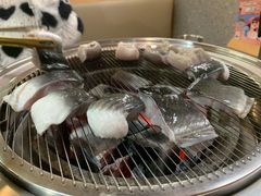 -围炉肉舍•炭烤活鳗•丹东海鲜烤肉(步行街店)