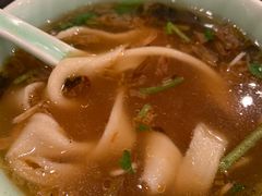 酸汤扯面-河东颐祥阁(世贸店)