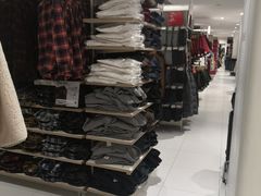 -优衣库(北京万柳华联购物中心店)