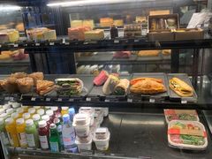 面包甜点陈列柜-星巴克(上海浦东禹悦汇店)