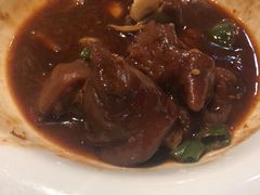 -霄汉牛三鲜湖北砂锅菜(万松园2店)