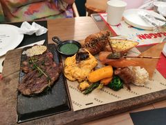 -Mark&Mars Restaurant