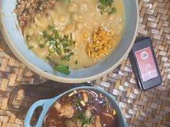 重庆酸辣粉-爆炸头阿姨小四川正宗川味小吃(无任何分店)