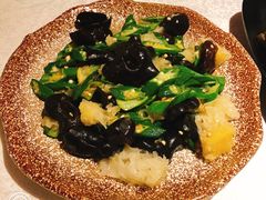 秋葵炒双耳-乾园(天河城店)