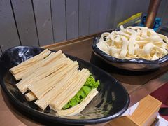 -牛村来人潮汕牛肉火锅(西单店)
