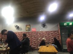 大堂-老姜烤肉(河马石商园店)