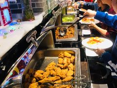 自助取餐区-三英温泉度假酒店-自助餐厅