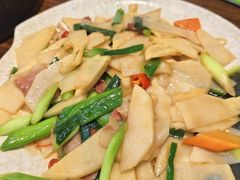 -民间瓦缸煨汤館(嵩山路店)
