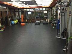 -思迈威健身(积玉桥万达店)