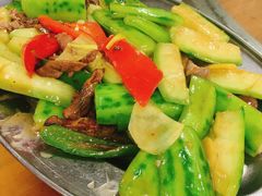 鸡杂炒丝瓜-潮记农庄