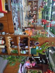 -灵彩珠宝(朗香街店)