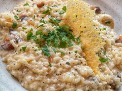 -MONICH牛排融合餐厅(和义大道购物中心店)