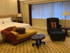 -深圳富苑皇冠假日套房酒店