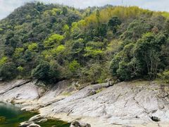 -燕子河大峡谷天坑仙境