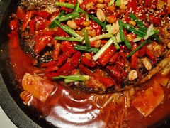-鸣记脆皮烤鱼·海鲜烤鱼(三八广场店)