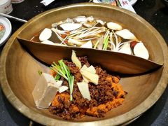 -沸炉重庆老火锅(军事博物馆店)