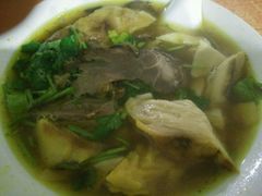 牛肉罩火烧-清真·白家牛肉罩火烧老店(育才街店)