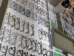 -潘多拉眼镜·蔡司依视路明月(潘家园店)