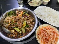 -周良天山牛杂城(天山路总店)