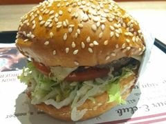 -The Habit Burger Grill 哈比特汉堡(复兴soho店)