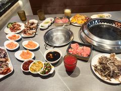 -黑金·寻焰自助百汇·烤肉·火锅(中街店)