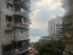 -白象居