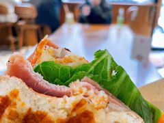 -Catch Bagel(芳草地店)