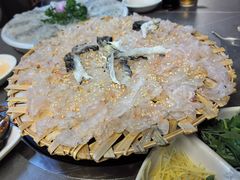 -官塘陈记鱼生·潮汕砂锅粥·牛肉火锅(潮枫路总店)