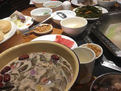 -佬土鹅肠火锅(扬中步行街店)