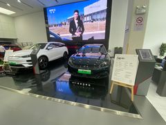 -弘仁宝佳比亚迪4S店(宝山旗舰店)