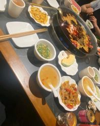 -蕾特恩专业祛痘·皮肤管理