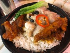 排骨凤爪煲仔饭-点点心点心专门店(湾仔店)