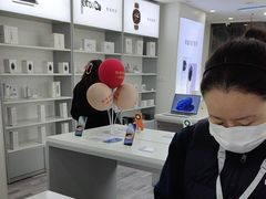 -荣耀授权专卖店(黄浦浙江中路店)