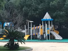 -上海青草地幼儿园