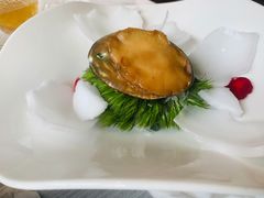 雾气冰盏鲜花椒活珍珠鲍-青岛遇见米兰(八大关店)