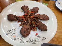 -鲁小三·大骨自助(金山总店)